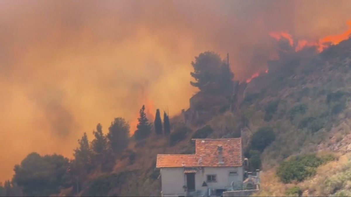Incendio en Marsella (Francia).