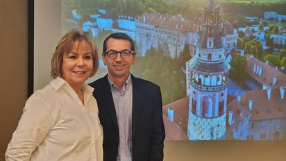 Isabel Cristina Daza, directora ejecutiva de Anato Mayoristas y Petr Lutter, director de la oficina de turismo de República Checa para América Latina.