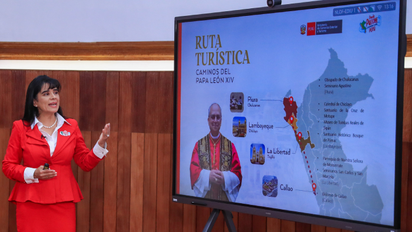 Titular de Mincetur, Desilú León, presentando la Ruta Turística Caminos del Papa León XIV.