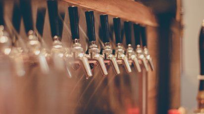 Este verano no te podésperder los patios cerveceros y las fábricas de cerveza artesanal de Mar delPlata.&nbsp;