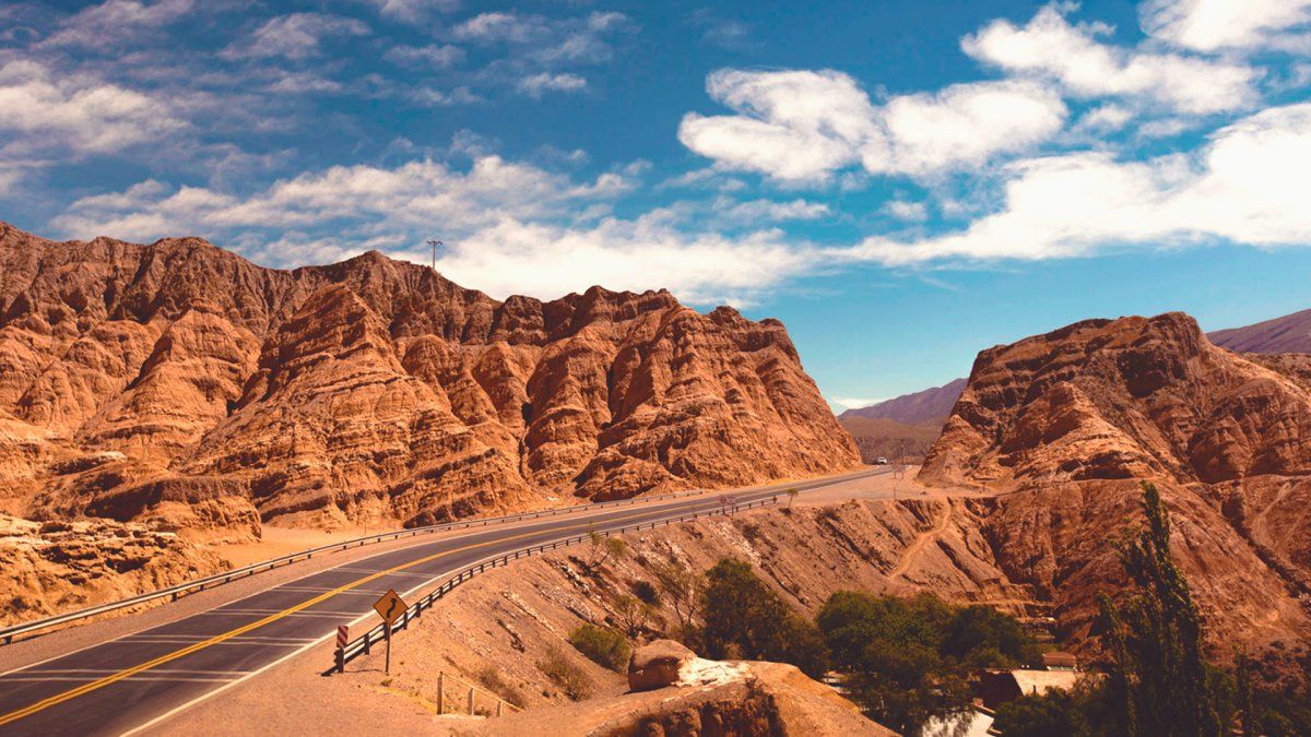 Escapadas en Argentina: el pueblo de Maimará se encuentra a aproximadamente 77 km. de San Salvador de Jujuy. Escapadas en Argentina: el pueblo de Maimará se encuentra a aproximadamente 77 km. de San Salvador de Jujuy.