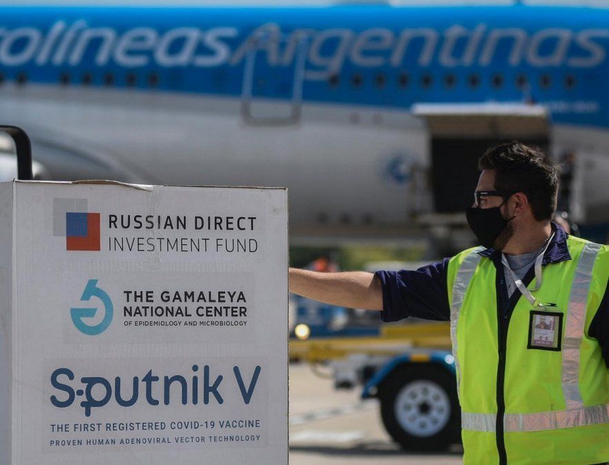 Aerolíneas Argentinas traerá el componente activo para fabricar la vacuna Sputnik V en nuestro país.