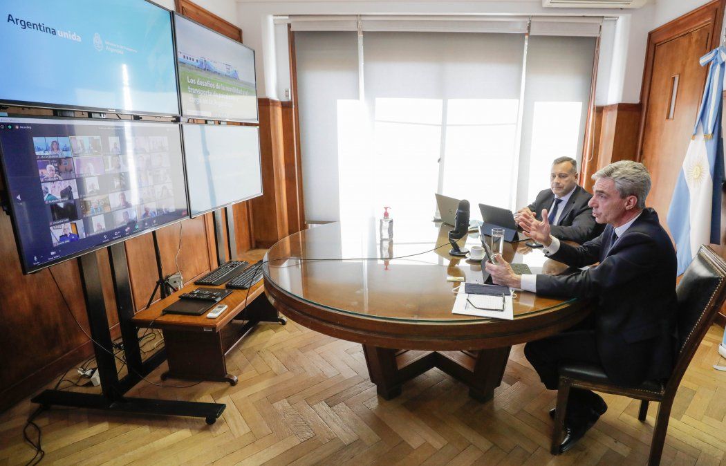 Bermúdez y Meoni confirmaron que los vuelos no vuelven en septiembre.