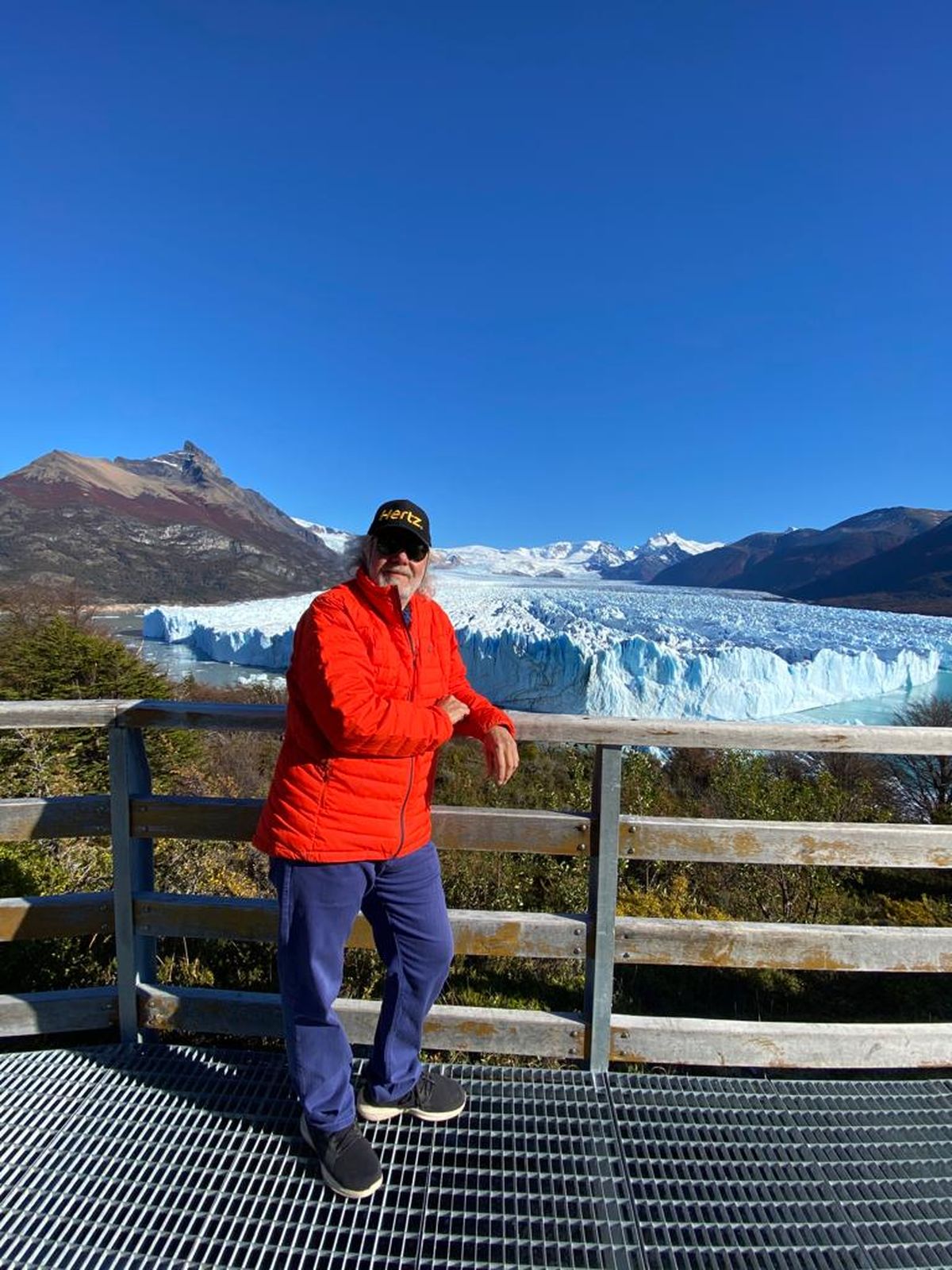 Hertz amplia flota de autos de alquiler en Argentina