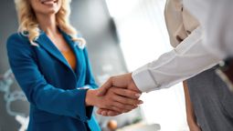 Las agencias de viajes ocupan un rol central, no solo como intermediarios, sino como actores estratégicos capaces de transformar un evento en una experiencia de alto valor agregado.