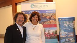 Carlos Herrero, director regional de Ventas para Latinoamérica y el Caribe de AmaWaterways y Clara Tirado, gerente general de Deluxe Reps.