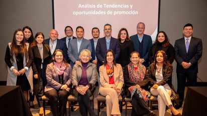 Participantes del encuentro entre PromPerú y la Sociedad Hoteles del Perú.