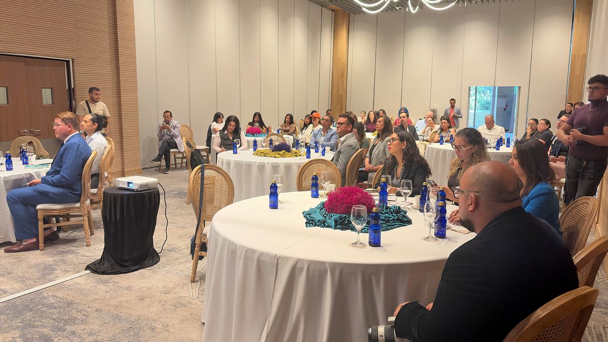Operadores, hoteles y otros actores del sector turístico asistieron a Foro de IGLTA en Quito.