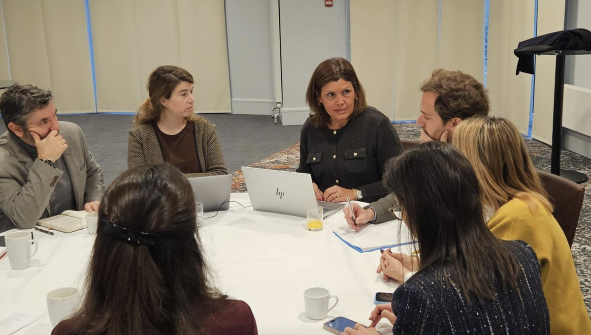 Representantes de ACAVE y de las agencias europeas.