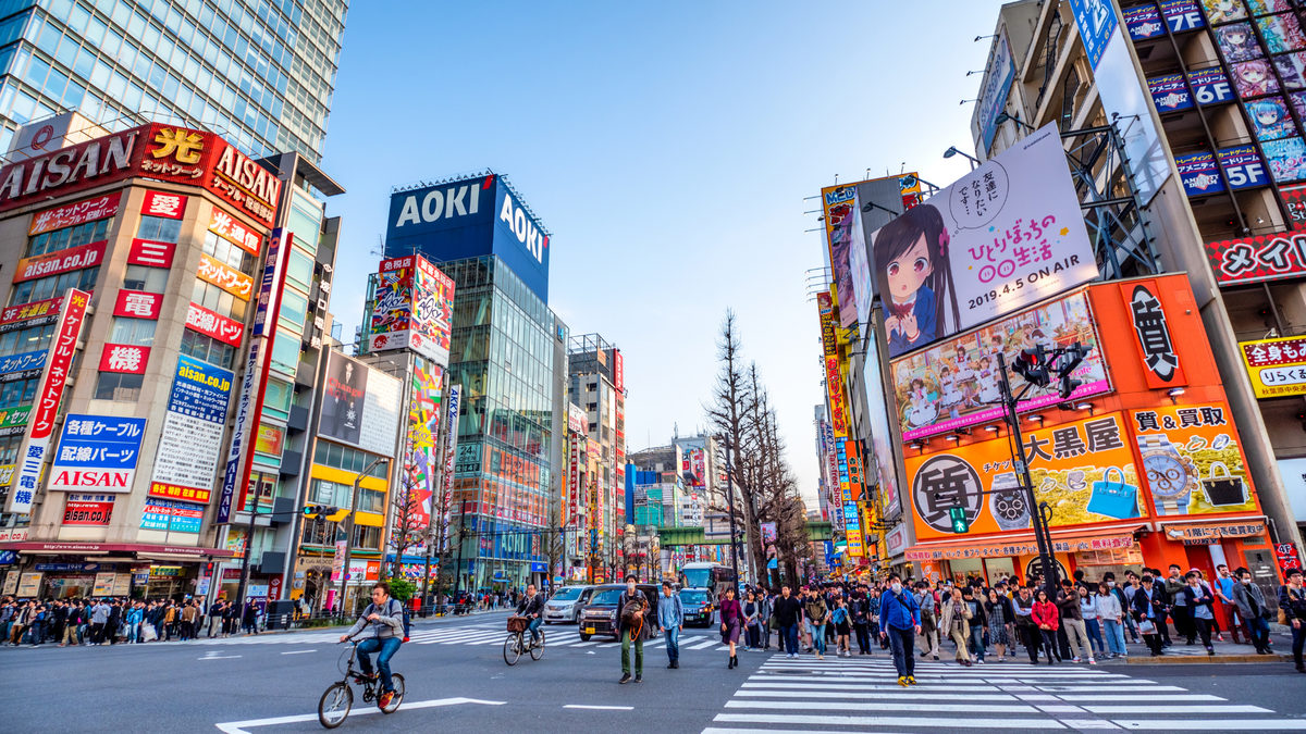 Tokio es un sitio accesible para visitar en materia de hospedaje según Skyscanner, ya que puedes conseguir hoteles desde $677 pesos mexicanos por noche.