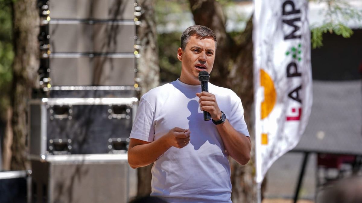 Saúl Escheveste, secretario de Turismo de La Pampa, durante su disertación en el evento.