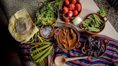 Durante octubre y noviembre, Puebla celebra la Temporada de Mole de Caderas, una fiesta para el paladar y los sentidos. &nbsp;