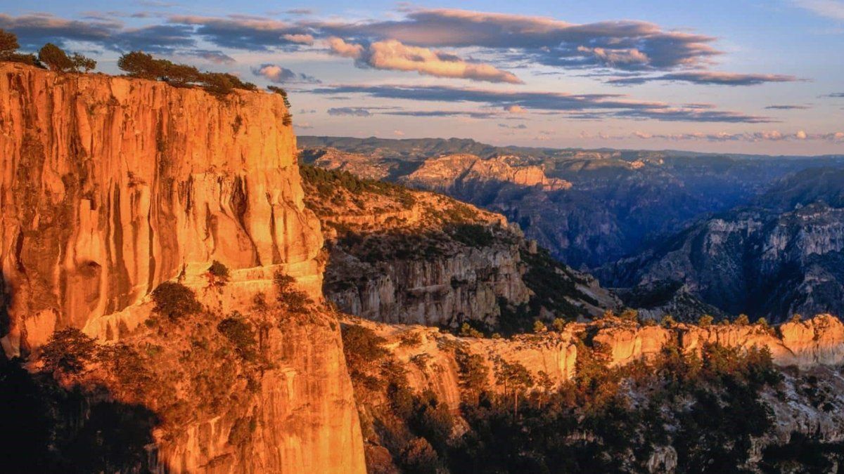 En el marco de la nueva edición de EPTUR, Travel Smart presenta sus paquetes turísticos en Barrancas del Cobre y el desierto de Cuatro Ciénegas.