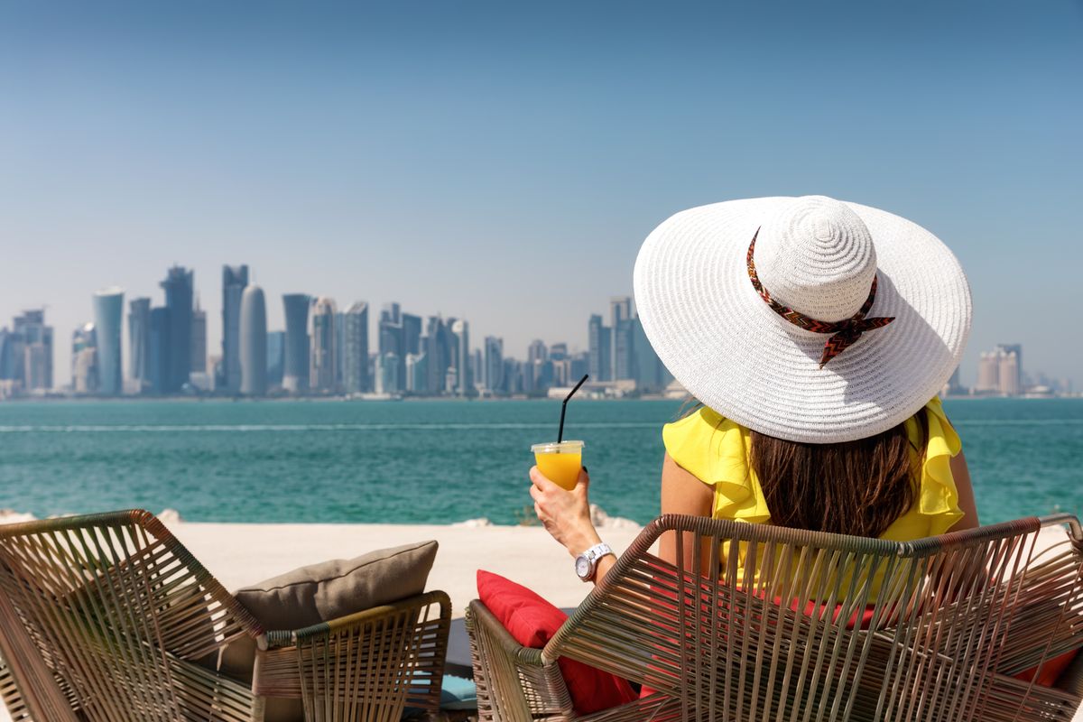 El turismo internacional arrasa en Qatar: es una de las tres naciones en el mundo que han superado los niveles de arribos de 2019.