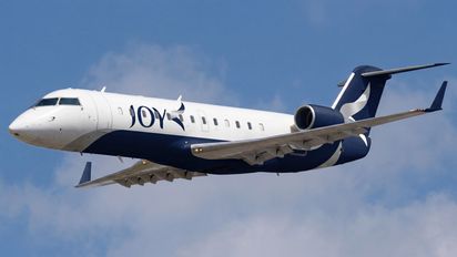 El diseño exterior de los Bombardier CRJ-200 de JOY Airline.