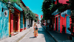 Descubre las maravillas de Cartagena de Indias en tu siguiente escapada a Colombia.