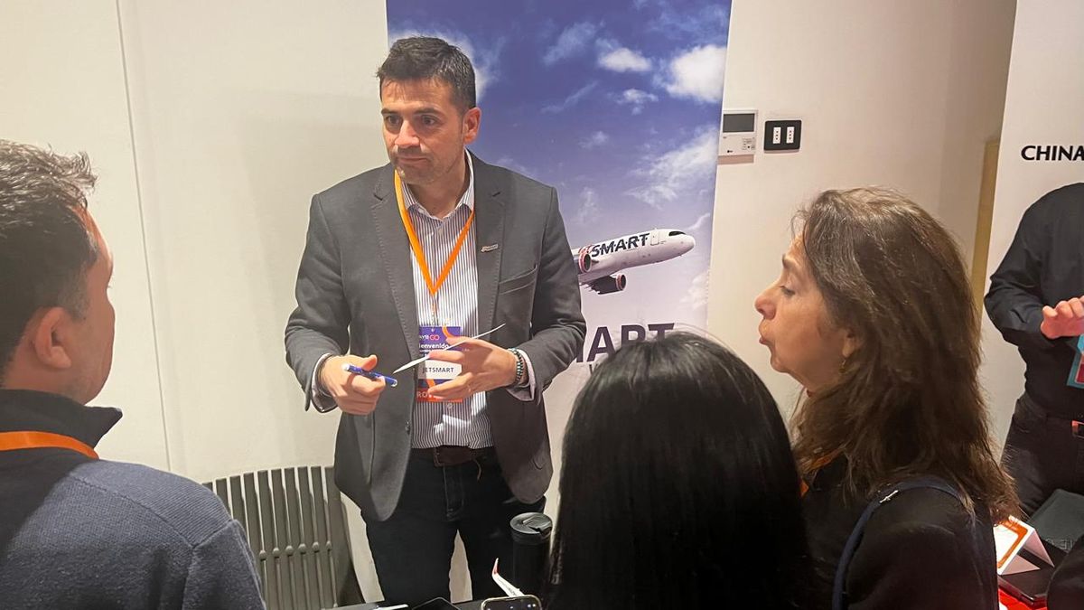 Grupo Rays celebró su primer workshop con proveedores, agencias de viajes y freelances: Pablo García, gerente comercial de JetSMART.