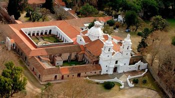 Escapadas en Córdoba: descubrimos una iglesia secreta en el medio de las sierras.