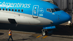 Aerolíneas Argentinas anunció la adquisición de 18 naves nuevas tras históricos resultados financieros en 2025.