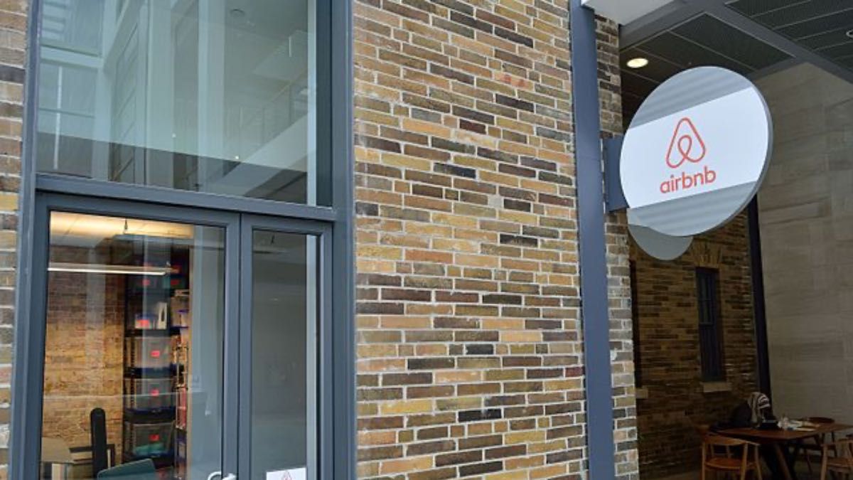 Habrá regulación para Airbnb a partir de febrero 2023: Claudia Sheinbaum.