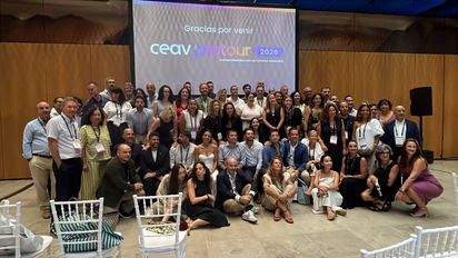 Foto de expositores, colaboradores y equipo de CEAV y ACAVyT durante el workshop del CEAV ProTour 2026 en Tenerife.