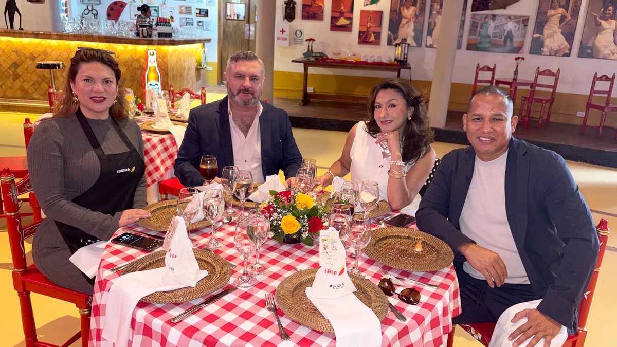 Agencias de viajes y mayoristas como Grupo VDT, Maxitravel y Cosarco Touring estuvieron entre los invitados de evento de Iberia en Finca Yaruquí.