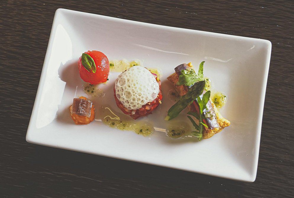 La innovadora plataforma gastronómica liderada por el chef tres estrellas Michelin Jordi Cruz.