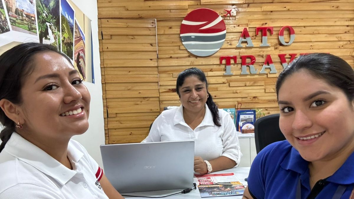 Maxitravel junto a Aeroregional.