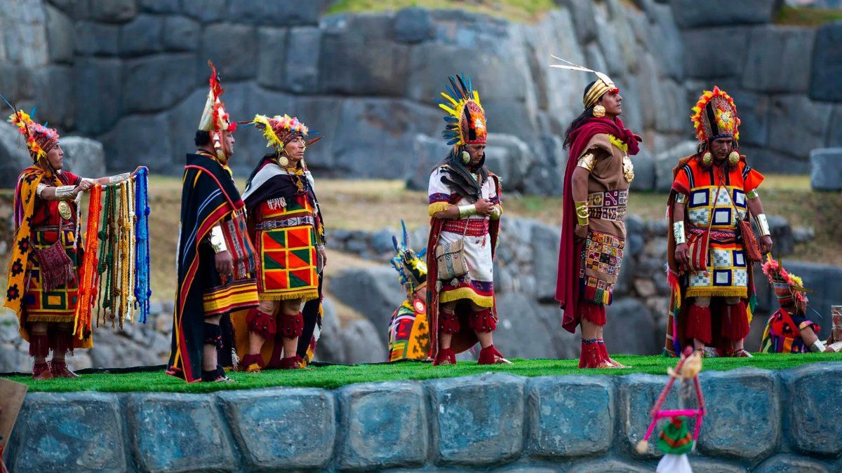 Con el fin de apreciar la escenificación del Inti Raymi-2022 se han vendido a la fecha más de 1,800 boletos de los 3,700 que ofrece Emufec. - Ladevi Medios y Soluciones Con el fin de apreciar la escenificación del Inti Raymi-2022 se han vendido a la fecha más de 1,800 boletos de los 3,700 que ofrece Emufec.