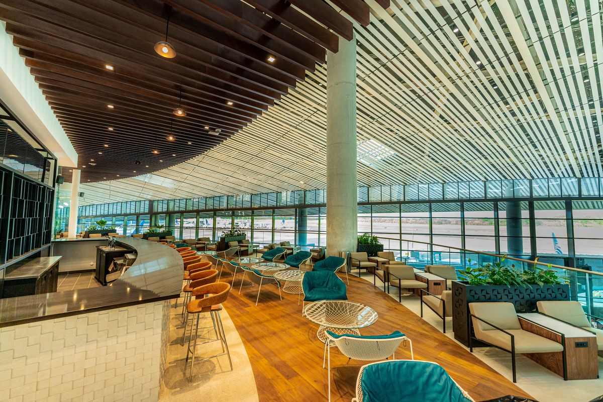 El flamante espacio y luminoso espacio VIP de Copa Airlines ocupa cerca de 2.000 m²  y tiene capacidad máxima para 420 pasajeros.
