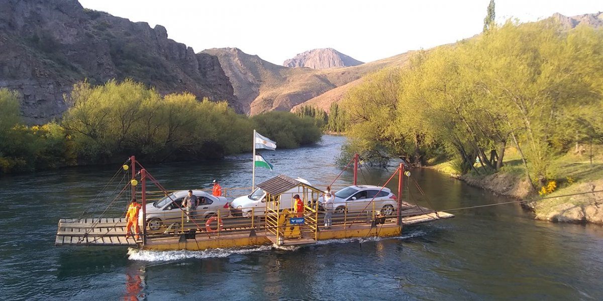 Escapadas en Patagonia: Villa Llanquín se encuentra a 41 km. de Bariloche.