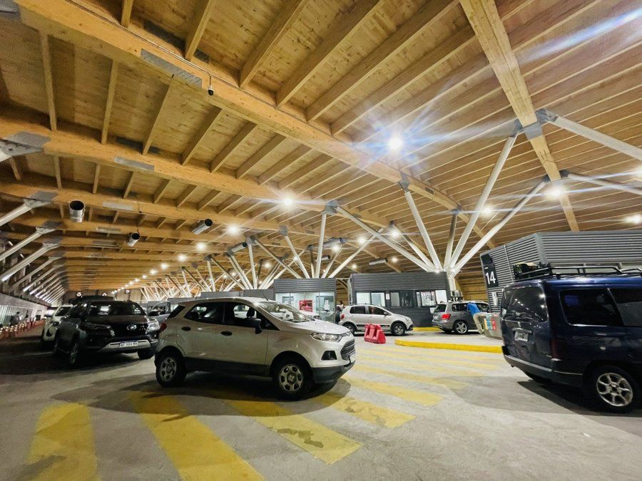 El turismo de compras entre Chile y Argentina vive una nueva etapa, según se advirtió en Semana Santa con un retorno importante de turistas trasandinos. - Ladevi Medios y Soluciones El turismo de compras entre Chile y Argentina vive una nueva etapa, según se advirtió en Semana Santa con un retorno importante de turistas trasandinos.