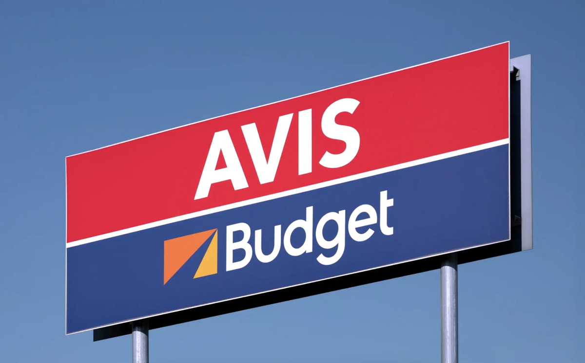 Cartel de una de las oficinas de Avis.