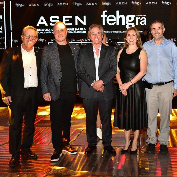 El secretario de Fehgra JoséLuis Recchia; Dante Querciali, Fernando Desbots, Verónica Mazzaroli y GustavoFernández Capiet.