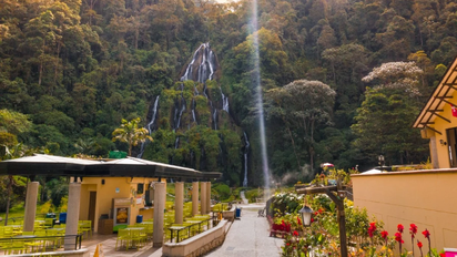 Santa Rosa de Cabal ofrece una gran variedad de termales que permiten vivir escapadas inolvidables. Santa Rosa de Cabal ofrece una gran variedad de termales que permiten vivir escapadas inolvidables.