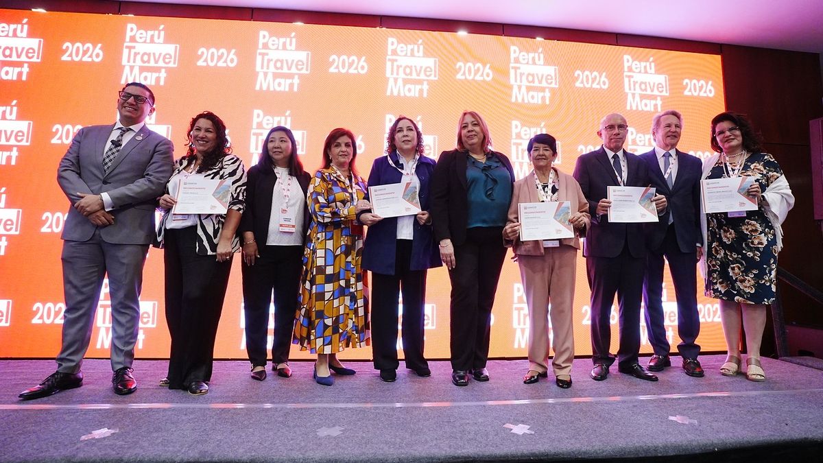 En el marco de la inauguración de Perú Travel Mart también se reconoció a operadores clave nacionales e internacionales para el turismo peruano. En el marco de la inauguración de Perú Travel Mart también se reconoció a operadores clave nacionales e internacionales para el turismo peruano.