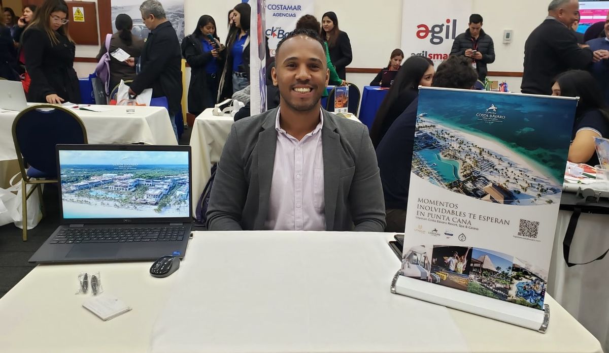 Jean Dorville, Gerente de Ventas Latinoamérica de Lopesan listo para hacer negocios en Ladevi Workshop. - Ladevi Medios y Soluciones Jean Dorville, Gerente de Ventas Latinoamérica de Lopesan listo para hacer negocios en Ladevi Workshop.