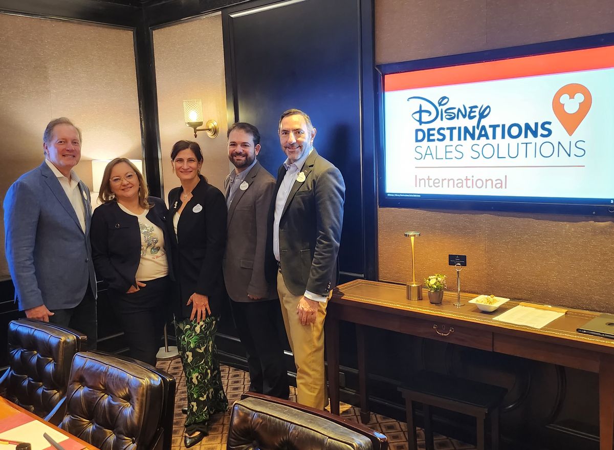Los ejecutivos de Disney Destinatons que presentaron las novedades de la compañía.