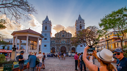 La plaza de la Catedral, en el casco antiguo de Ciudad de Panamá.