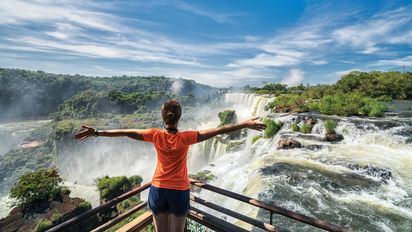 Cataratas del Iguazú, uno de los emblemas turísticos de Argentina, país que gozará de un gran 2024 según WTTC.&nbsp;