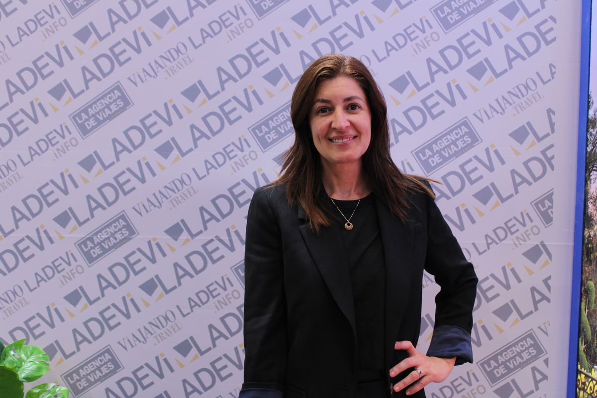 Andrea Gabel, Latin America Senior Sales manager en el stand de Ladevi.