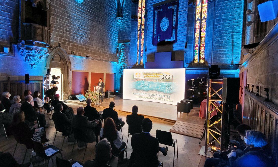 Congreso Internacional de Turismo Religioso y Sustentable se realizó del 22 al 24 de septiembre en la Catedral de Pamplona, Navarra.