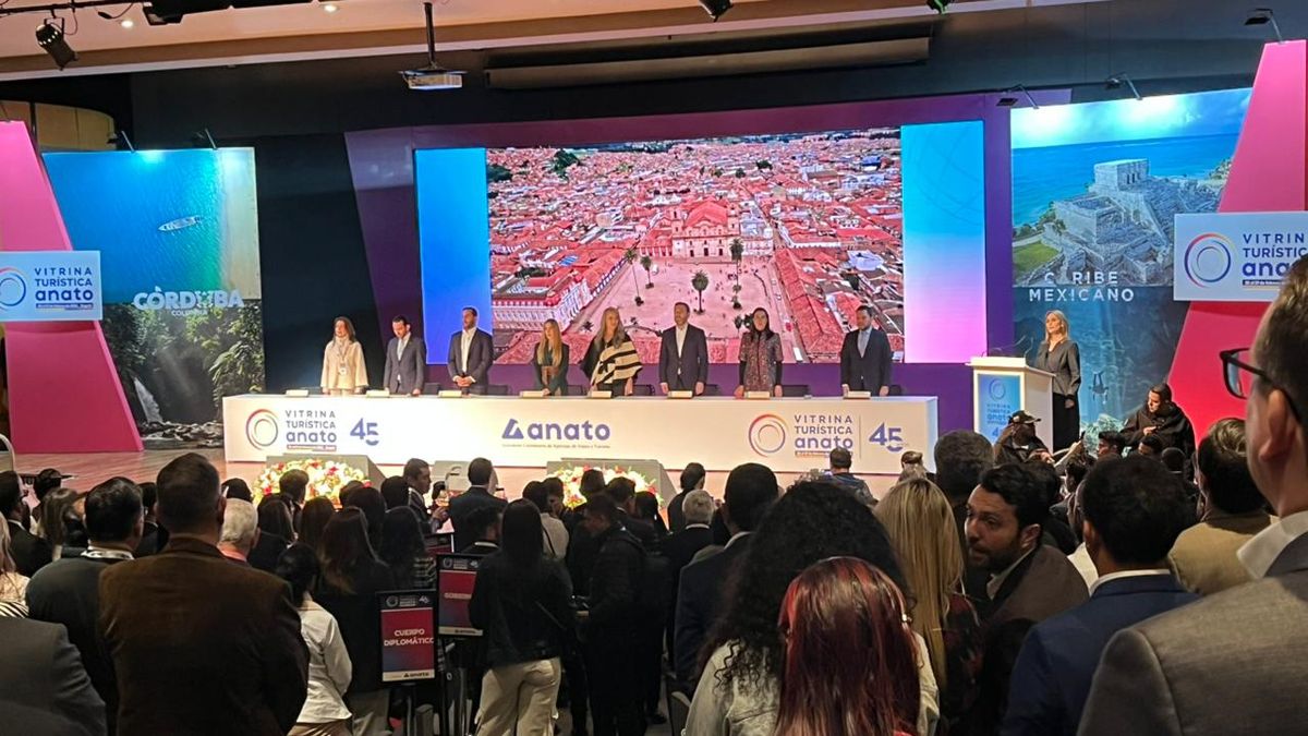 Inicio del acto de inauguración de la Vitrina Turística Anato 2026.
