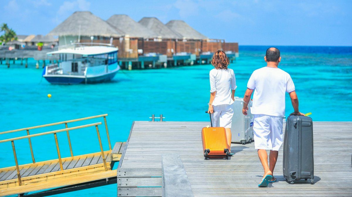 En el Travel Sale 2025 algunas compañías de asistencia la viajero extienden los tiempos de las promociones hasta los primeros días de septiembre.