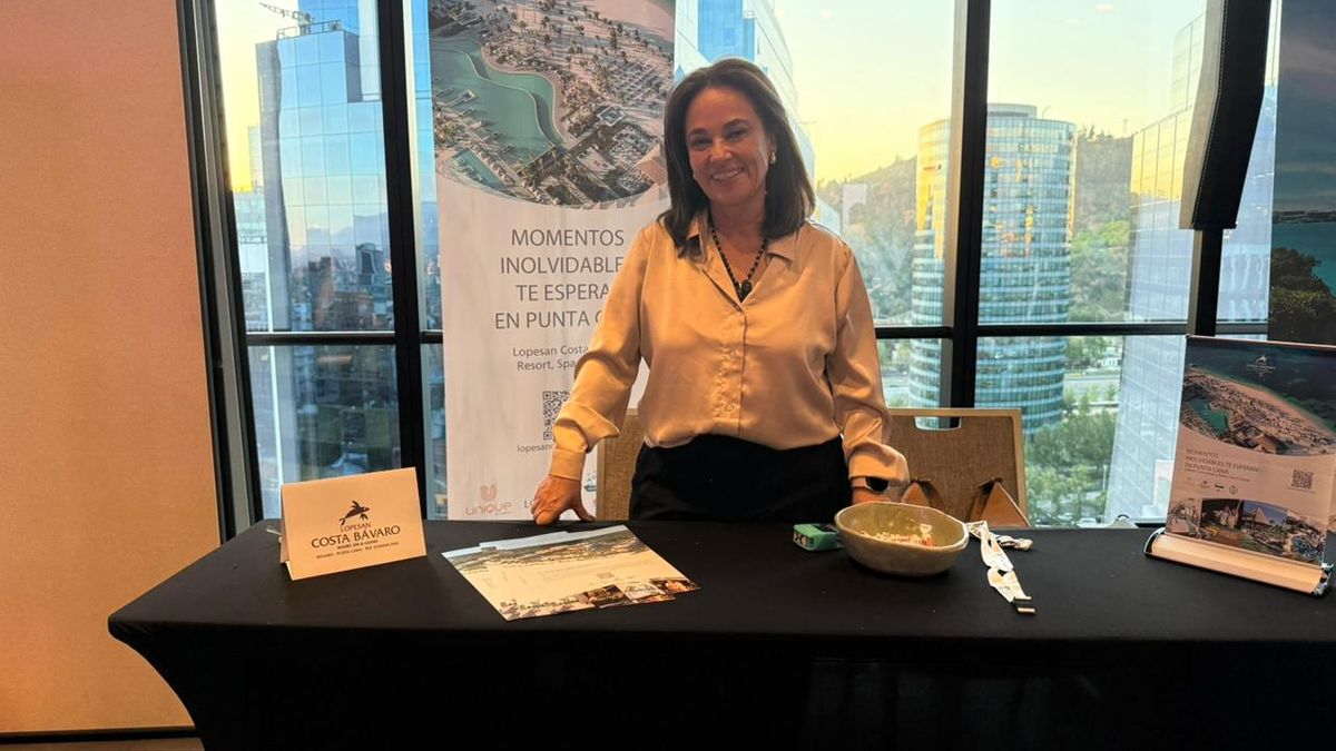 Mariana Guzmán, Solvera Lopesan. Mariana Guzmán, Solvera Lopesan.