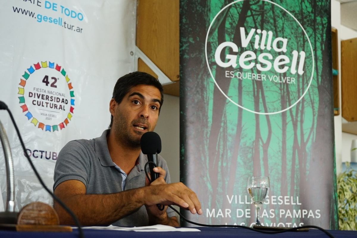 Marcelo Iglesias es el secretario de Turismo de Villa Gesell. Anunció el lanzamiento de Qudate Verano