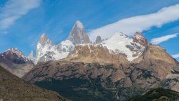 altText(Santa Cruz: PN Los Glaciares cerró dos senderos y suspendió permisos para circular por áreas remotas)}