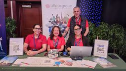 El equipo de Atipax Group tabién compartió promociones por campaña de su 19 aniversario.