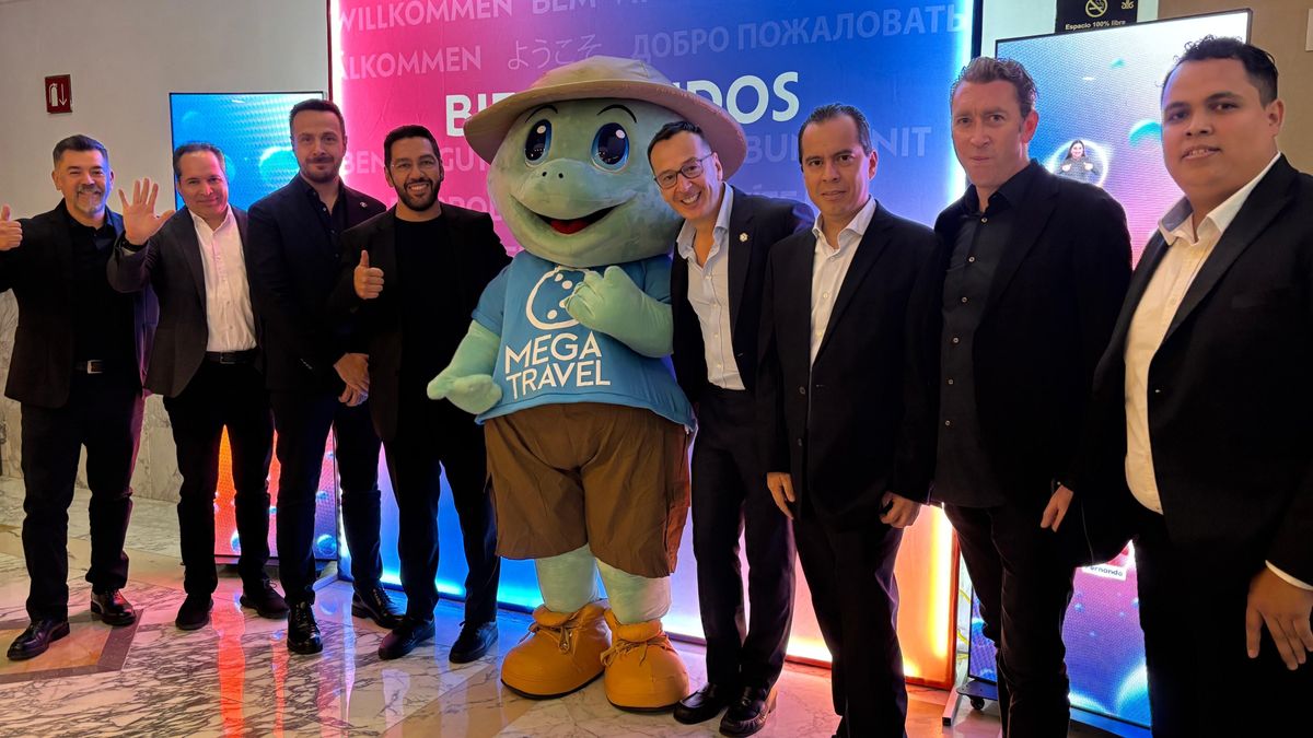 Mega Travel agasajó a empleados de diferentes departamentos en la celebración de Fin de Año.