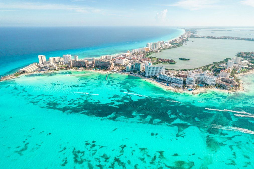 Cancún es muy elegido por las fiestas de sus hoteles all inclusive. 